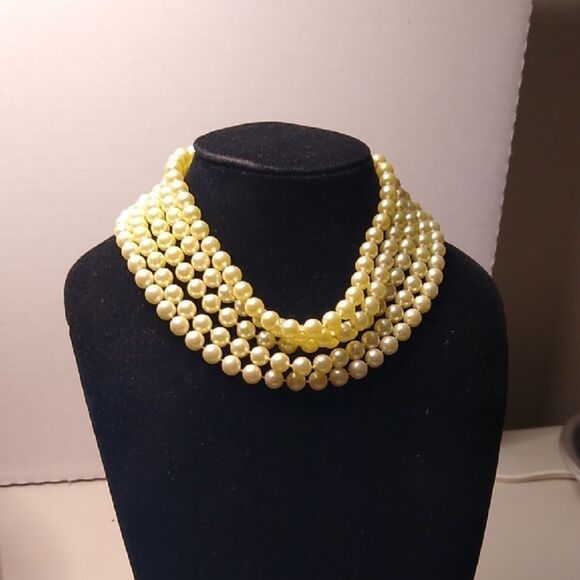 Yellow Five Strand Faux Pearl Necklace Cottagecore Grandmacore - Picture 1 of 6